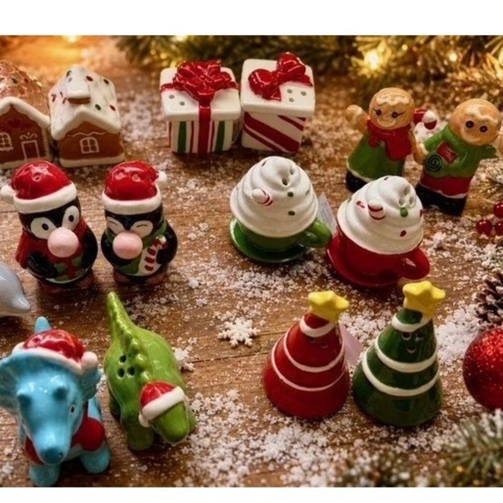 2026 New Christmas Collection Cracker Barrel Mini Salt Pepper Shakers, 7 Sets